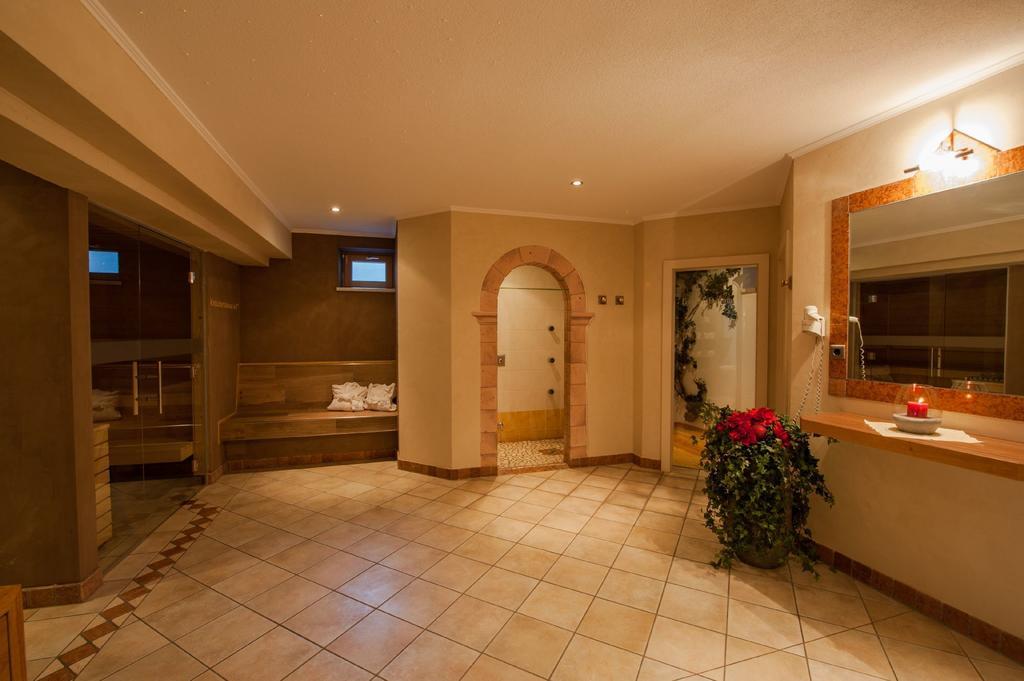 Rustika - Appartements & Spa Ehrwald Dış mekan fotoğraf
