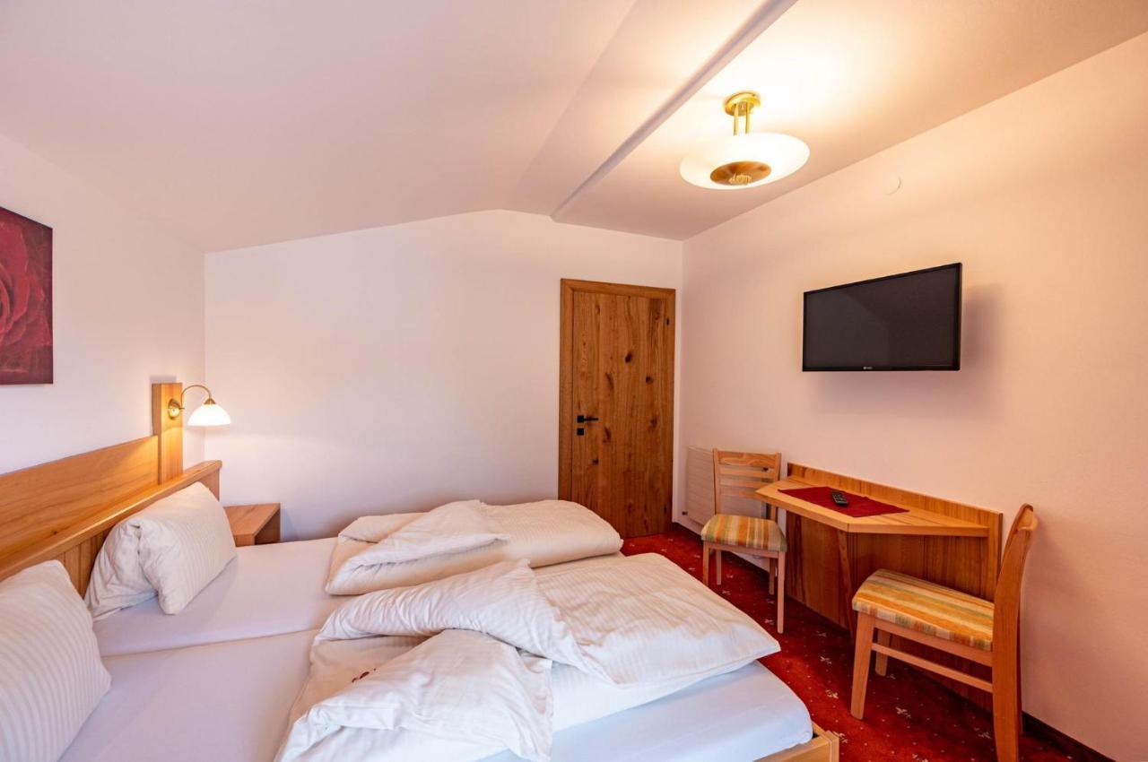 Rustika - Appartements & Spa Ehrwald Dış mekan fotoğraf