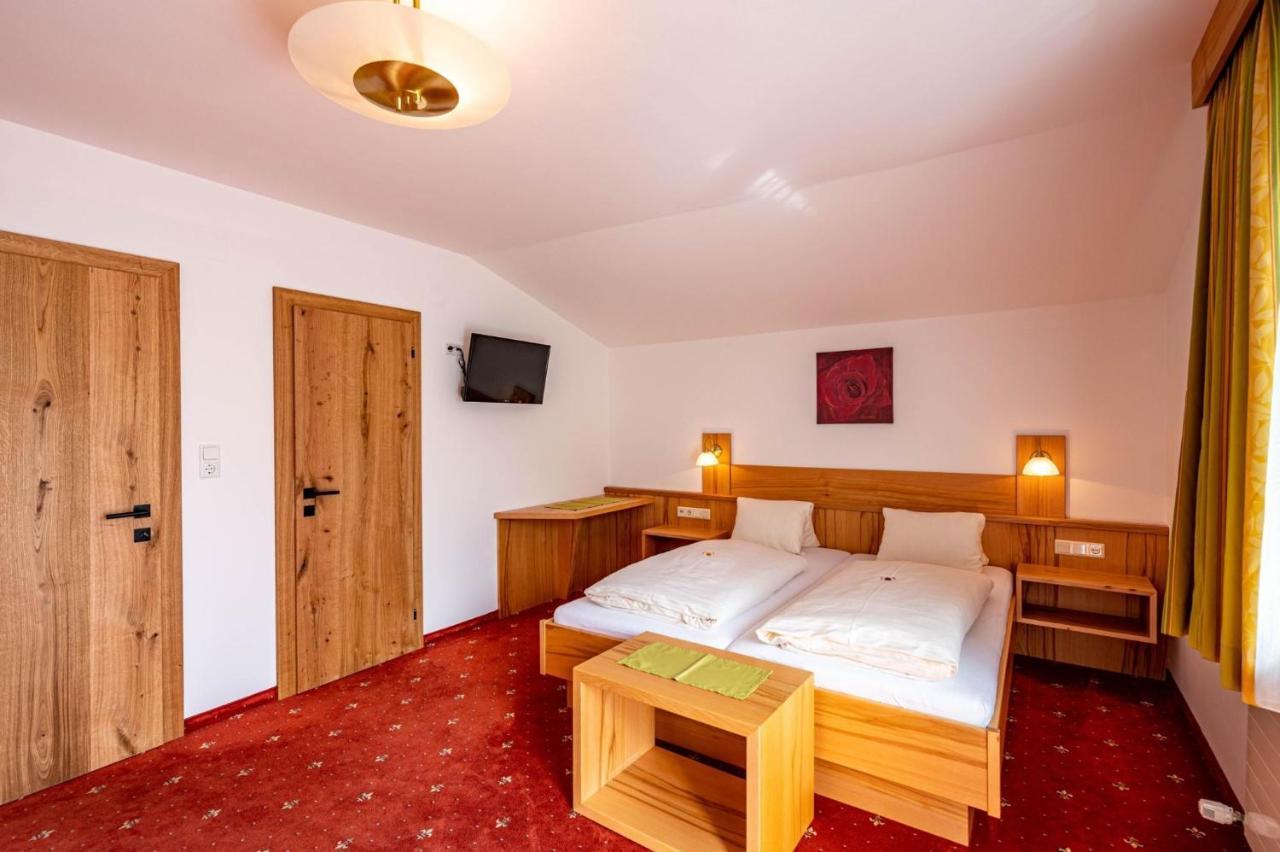 Rustika - Appartements & Spa Ehrwald Dış mekan fotoğraf