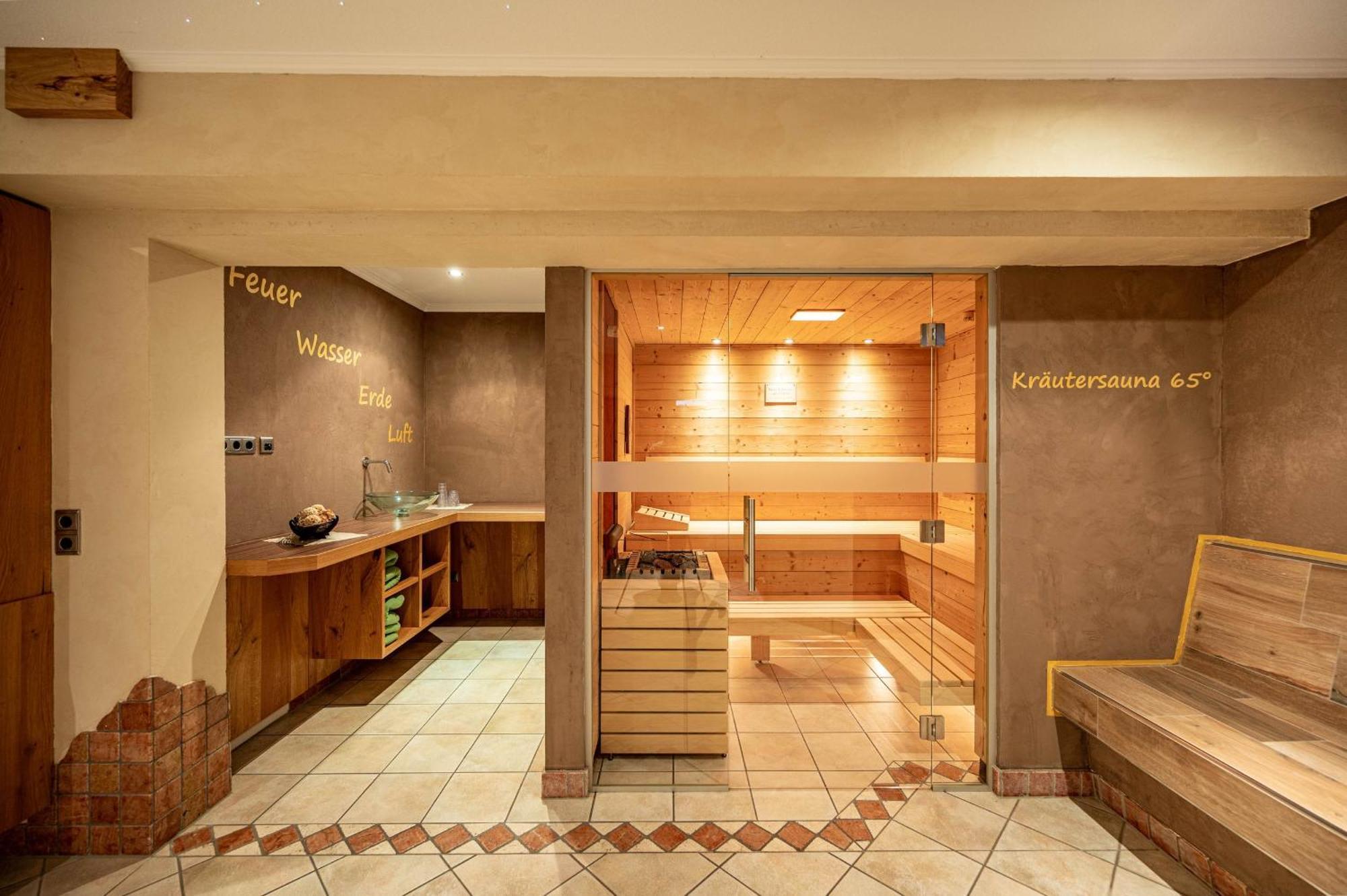 Rustika - Appartements & Spa Ehrwald Dış mekan fotoğraf