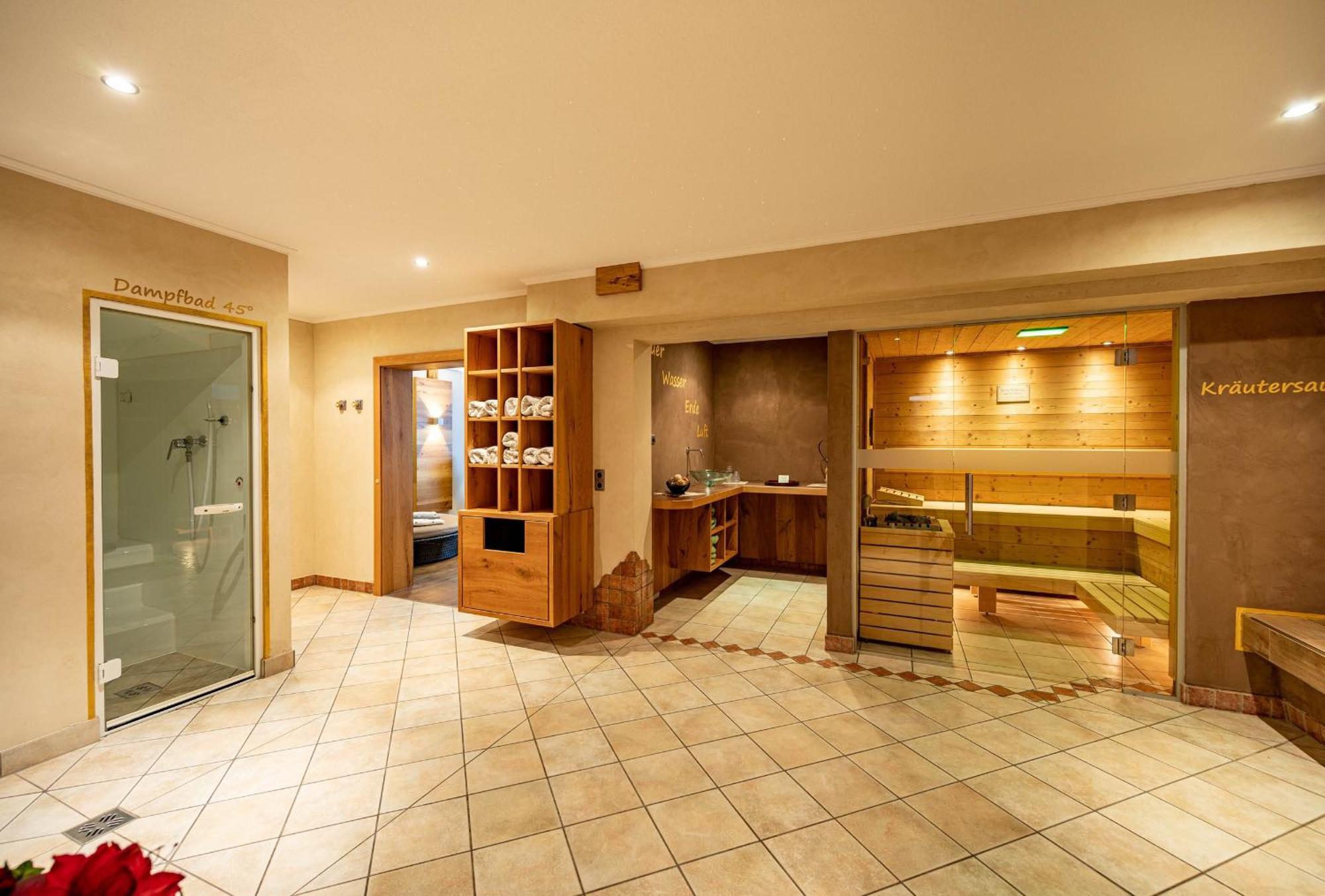 Rustika - Appartements & Spa Ehrwald Dış mekan fotoğraf