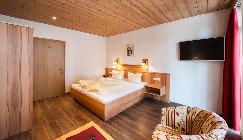 Rustika - Appartements & Spa Ehrwald Dış mekan fotoğraf