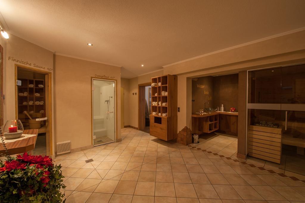 Rustika - Appartements & Spa Ehrwald Dış mekan fotoğraf